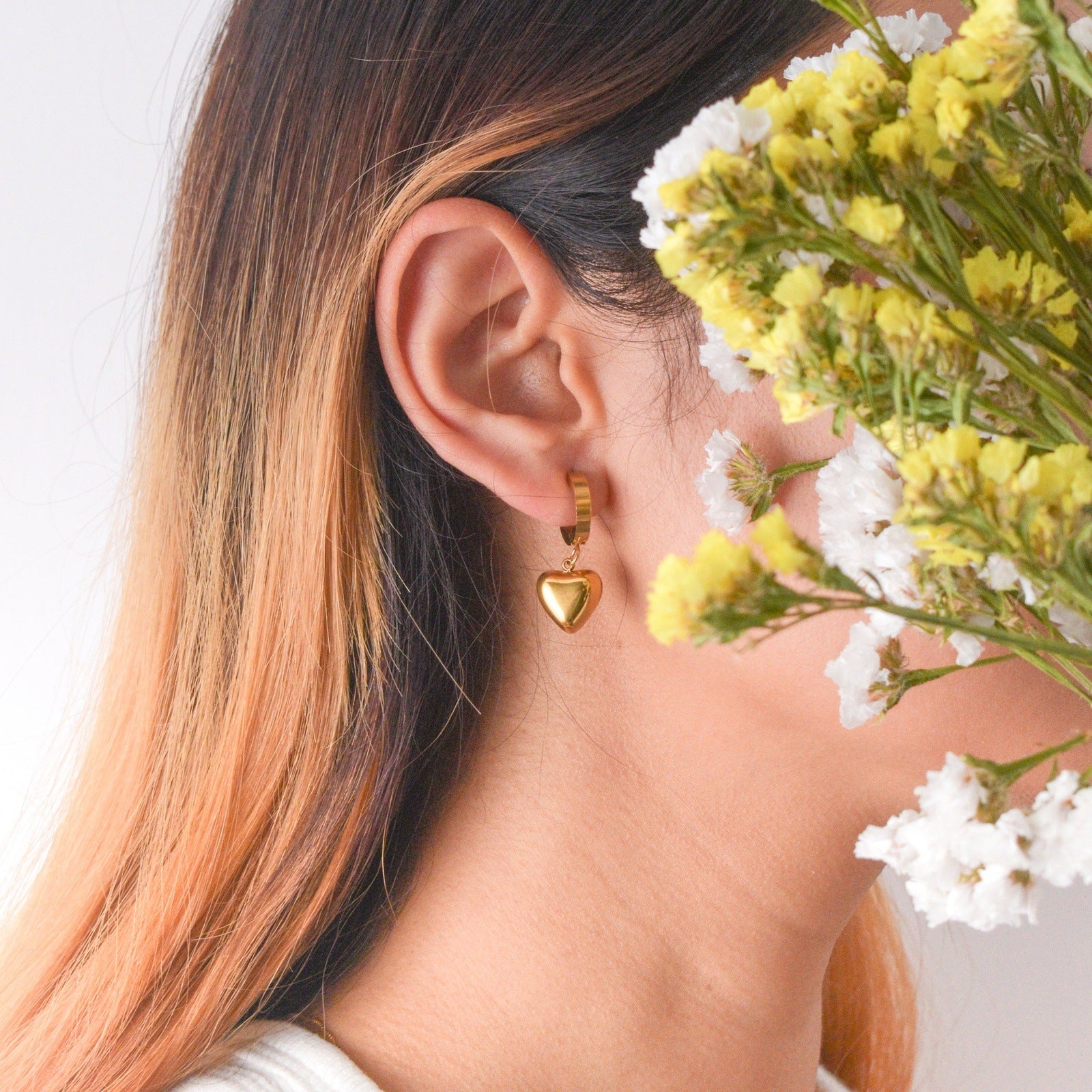 amore huggies earrings for women