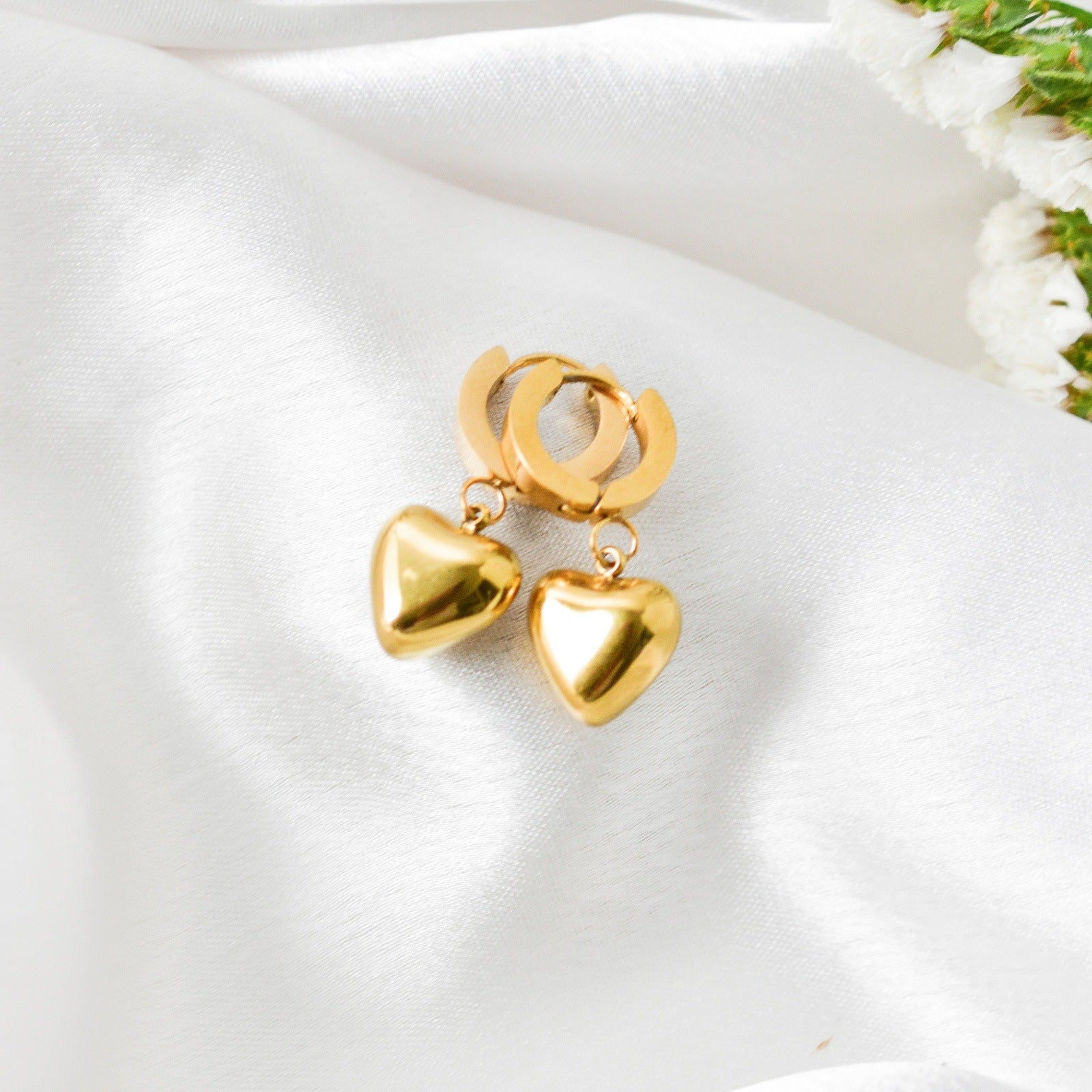 amore huggies earrings for women