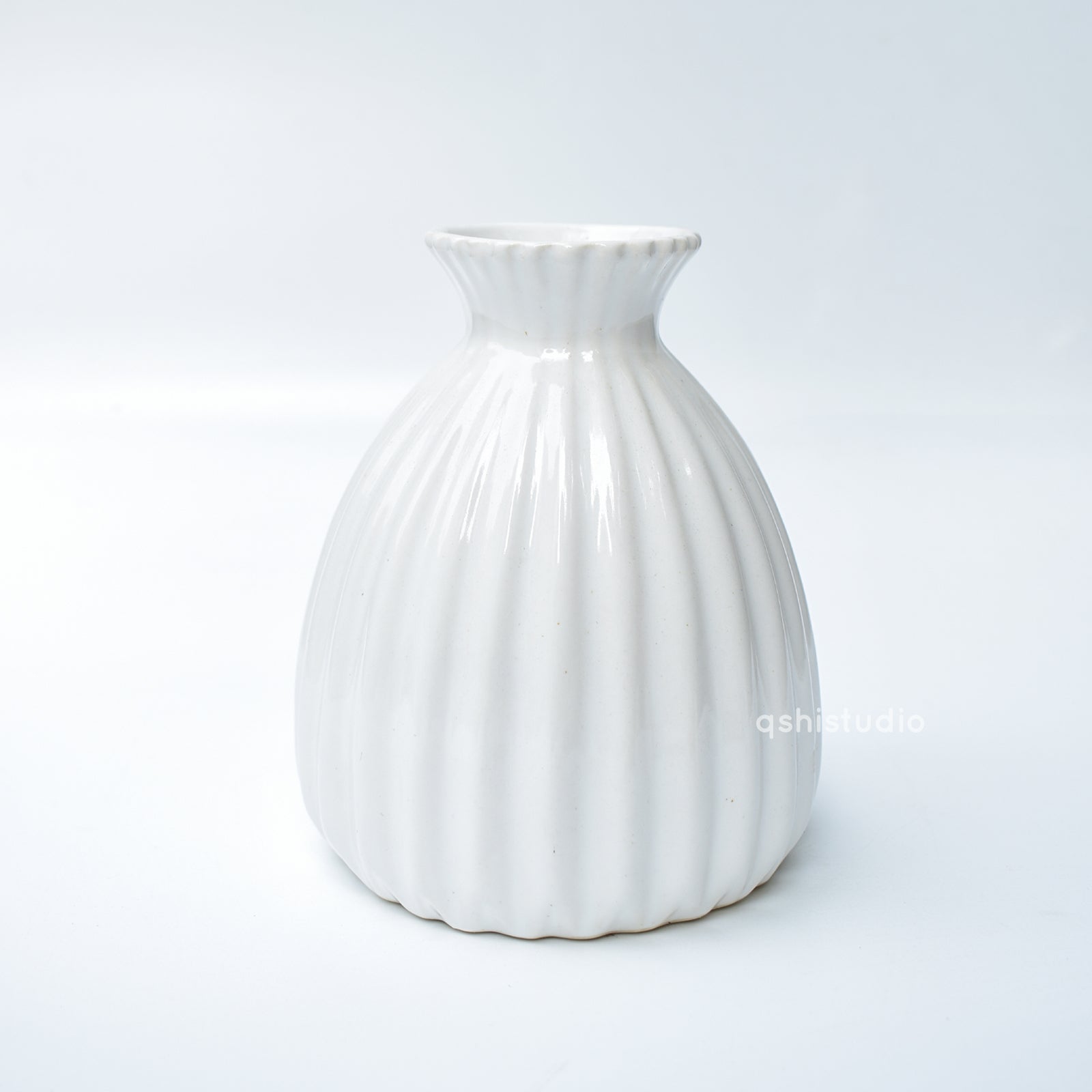 Flower Ceramic Vase - White