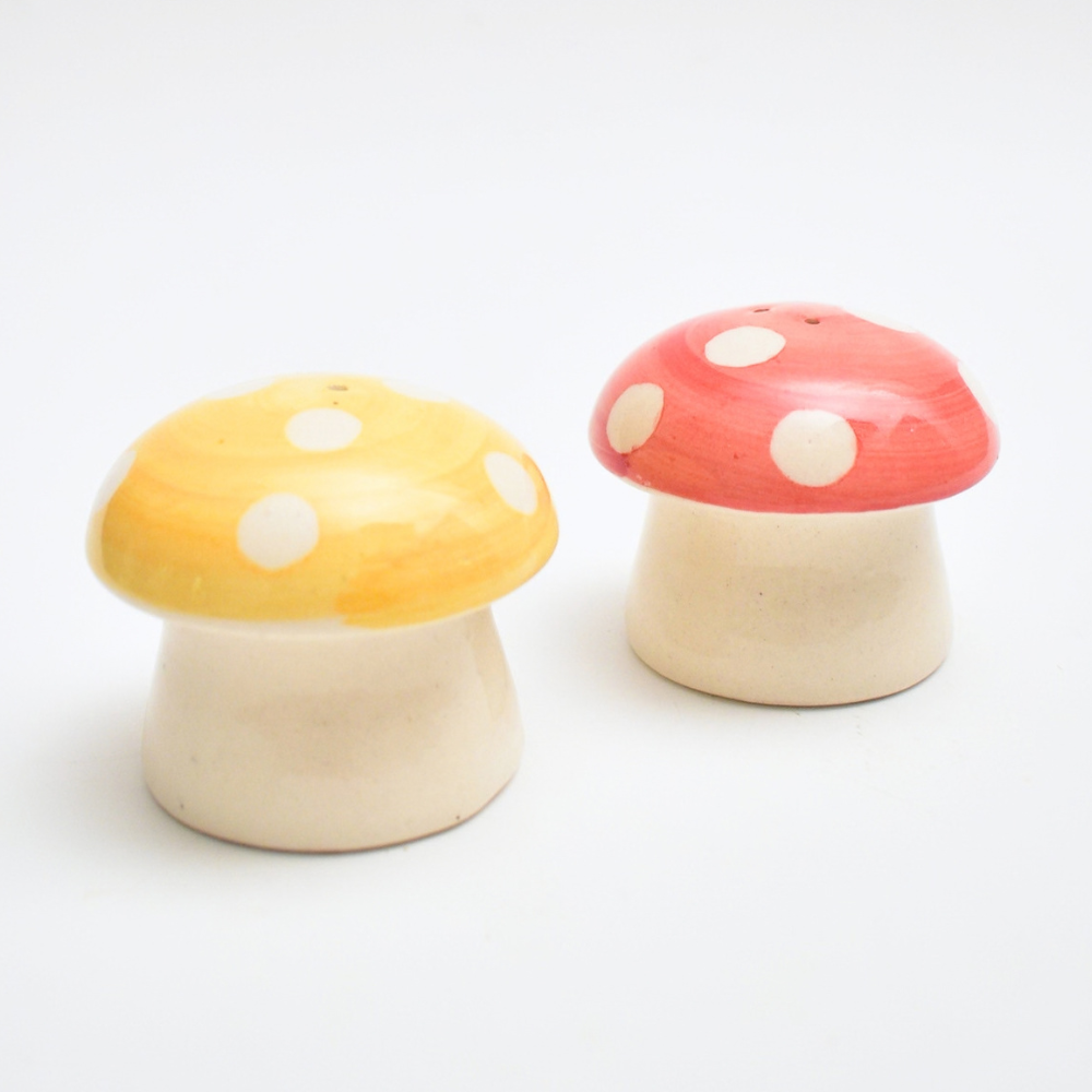 Salt & Pepper Shaker Set - Mushroom