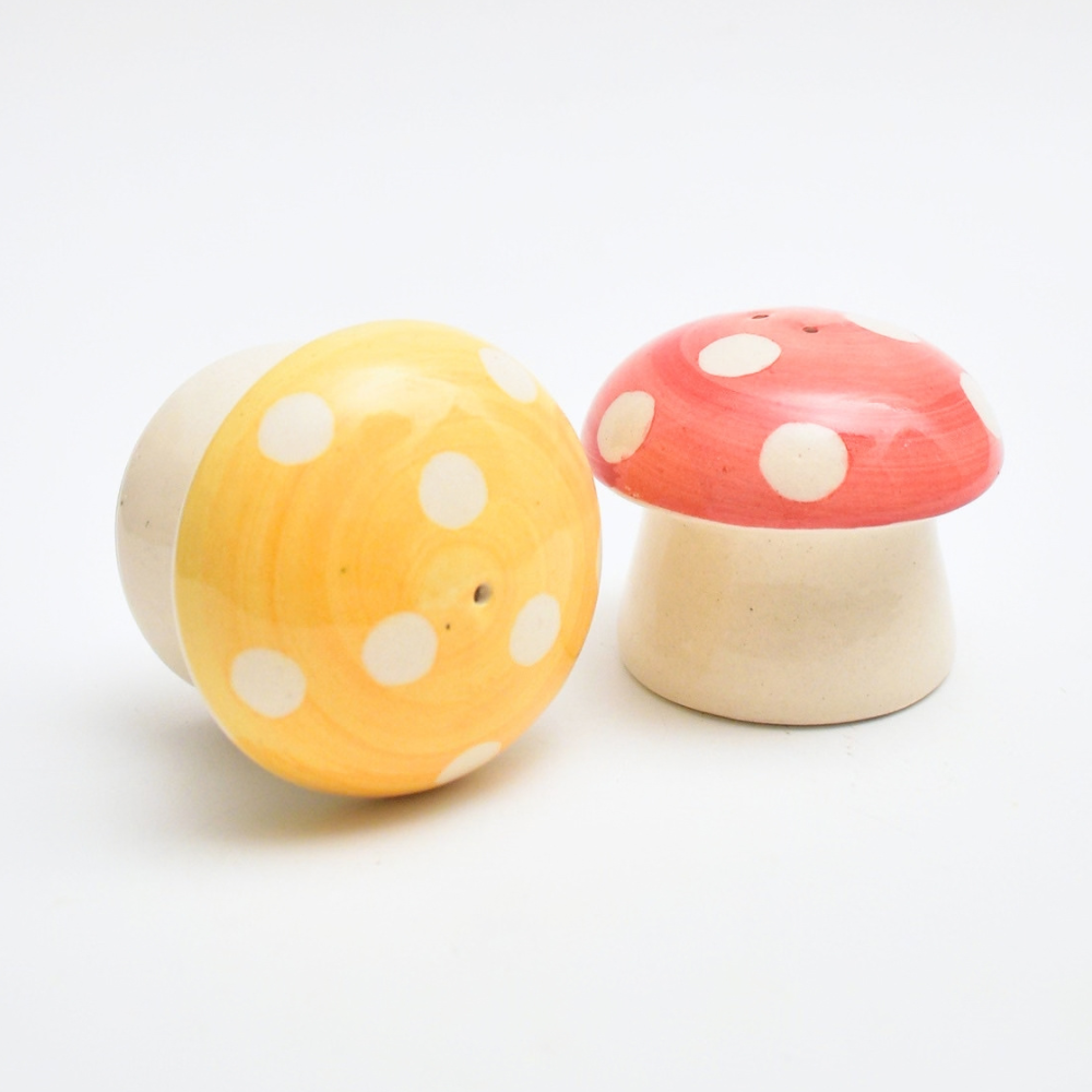 Salt & Pepper Shaker Set - Mushroom