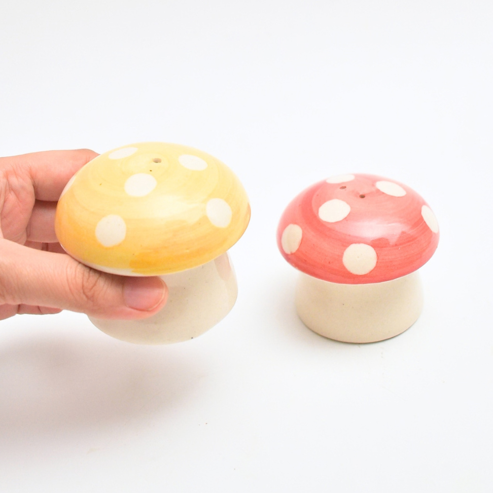 Salt & Pepper Shaker Set - Mushroom