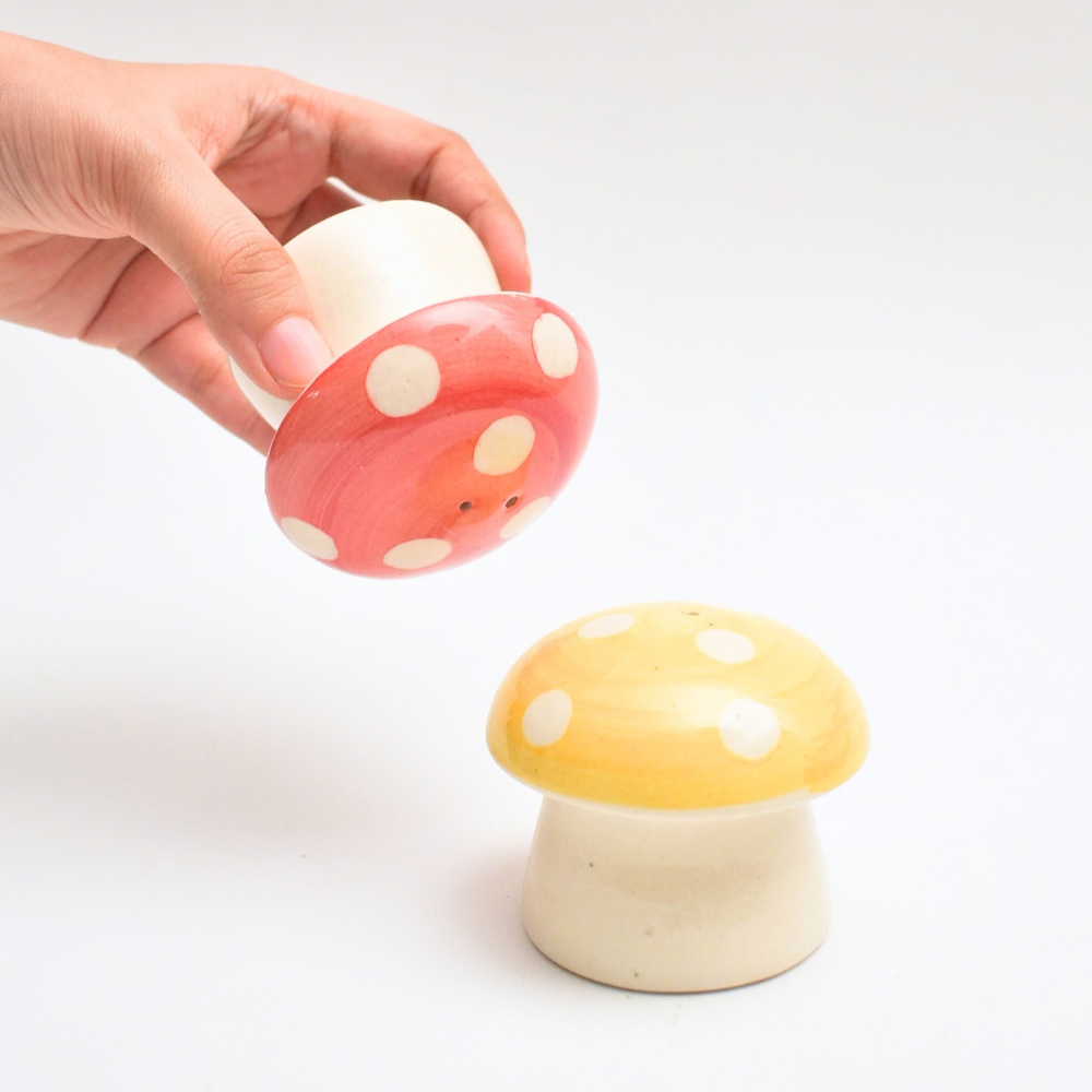 Salt & Pepper Shaker Set - Mushroom