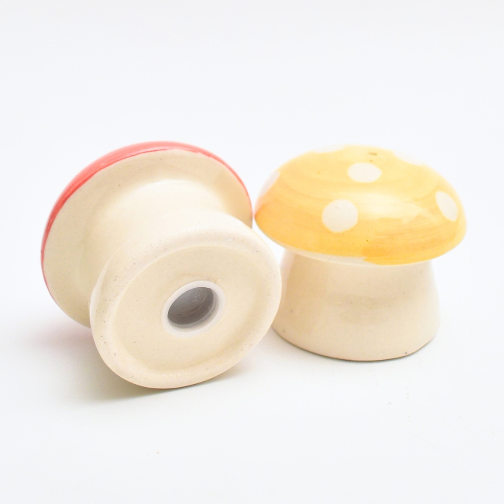 Salt & Pepper Shaker Set - Mushroom