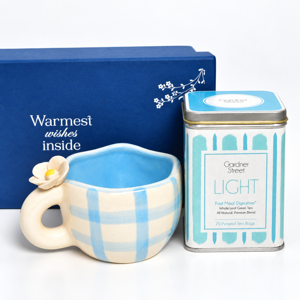 Blue Daisy mug and Light Tea Gift Set