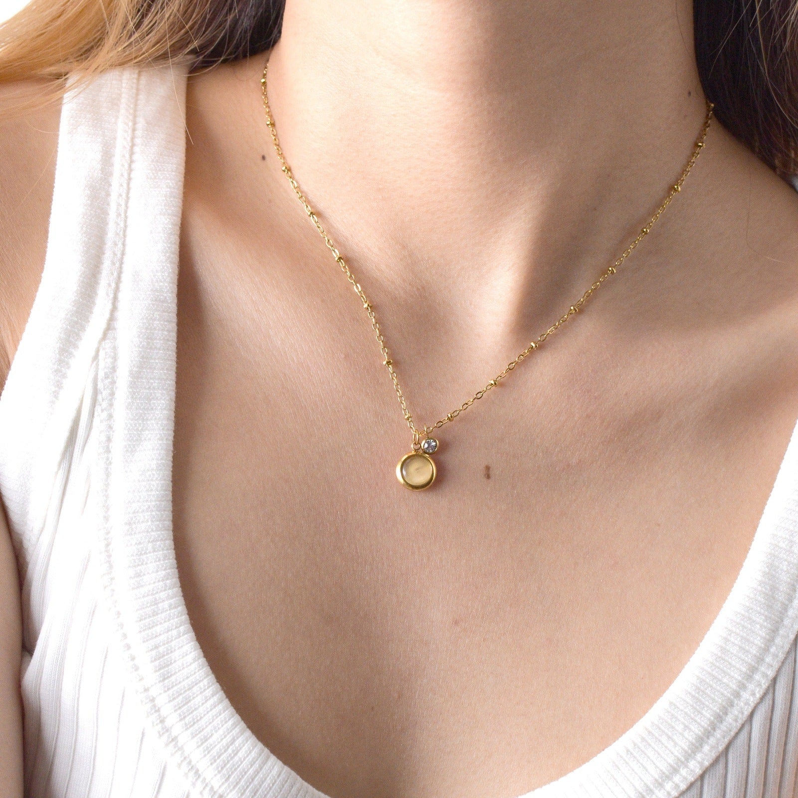 amber-anti-tarnish-womens-necklaces