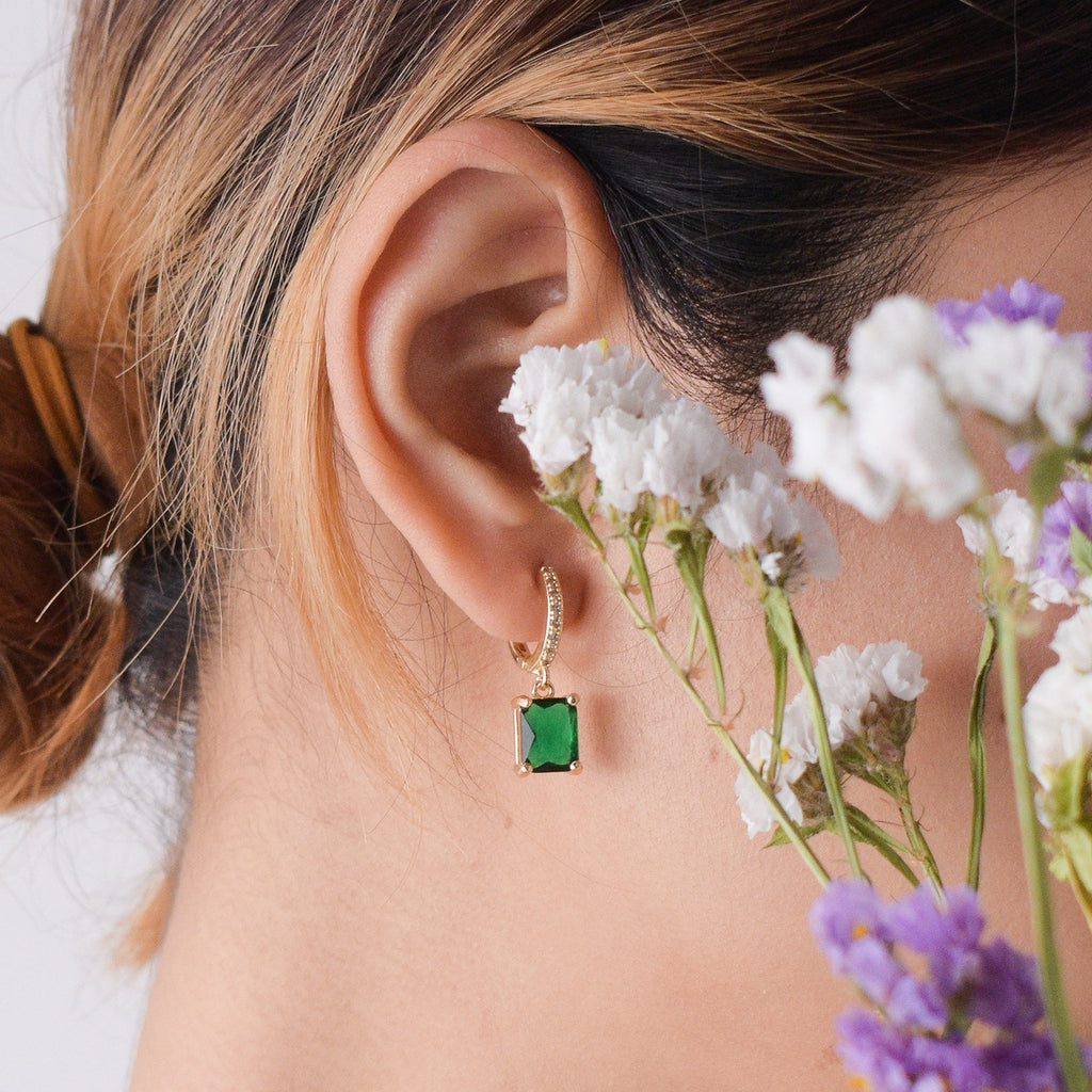aurelia huggies emerald earrings for women