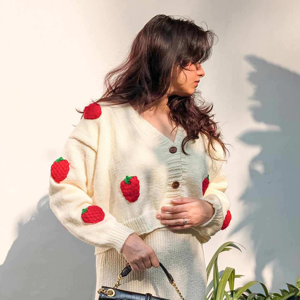 Oversized Hand Knitted Sweater - Strawberry