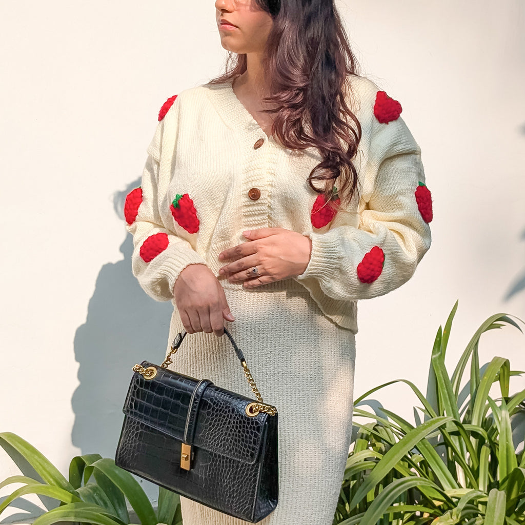 Oversized Hand Knitted Sweater - Strawberry