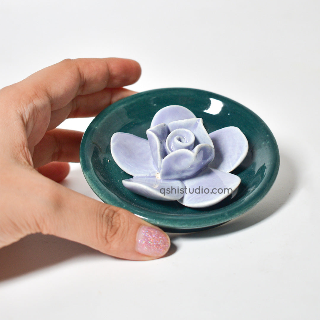 Agarbatti stand - Blue Lotus