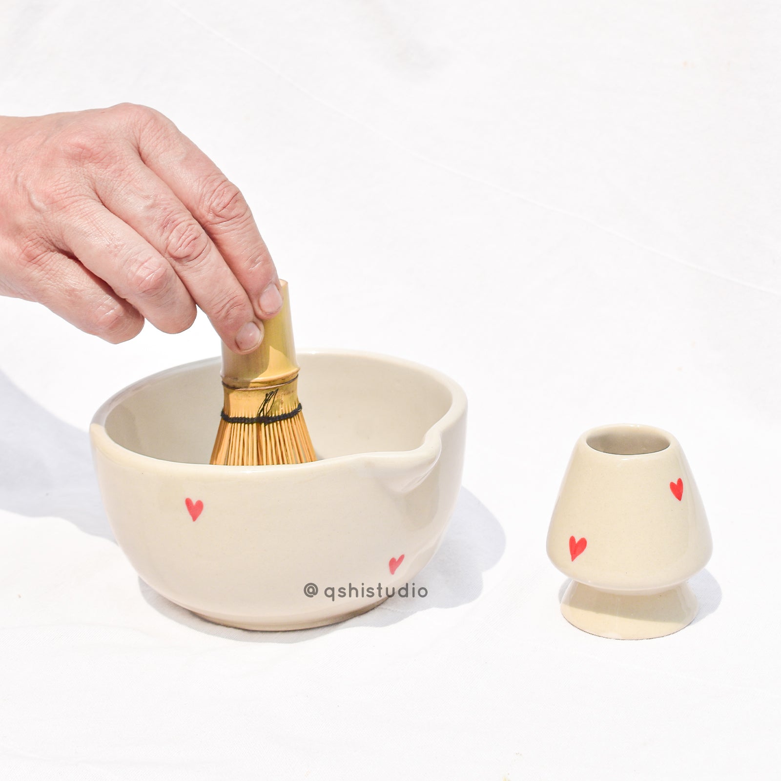 Ceramic Matcha bowl & Whisk Holder - Red heart