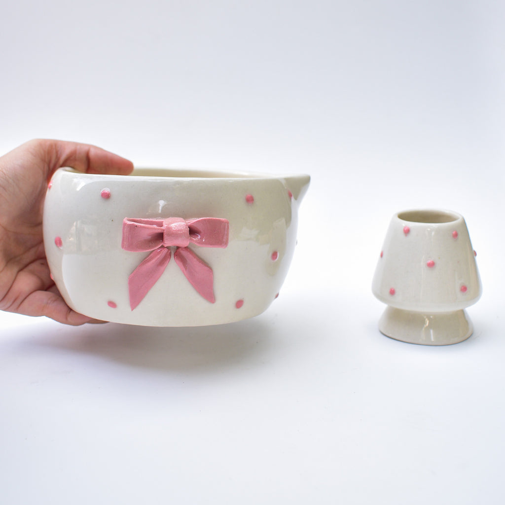 Ceramic Matcha Bowl & Whisk Holder - Pink Dotted Bow