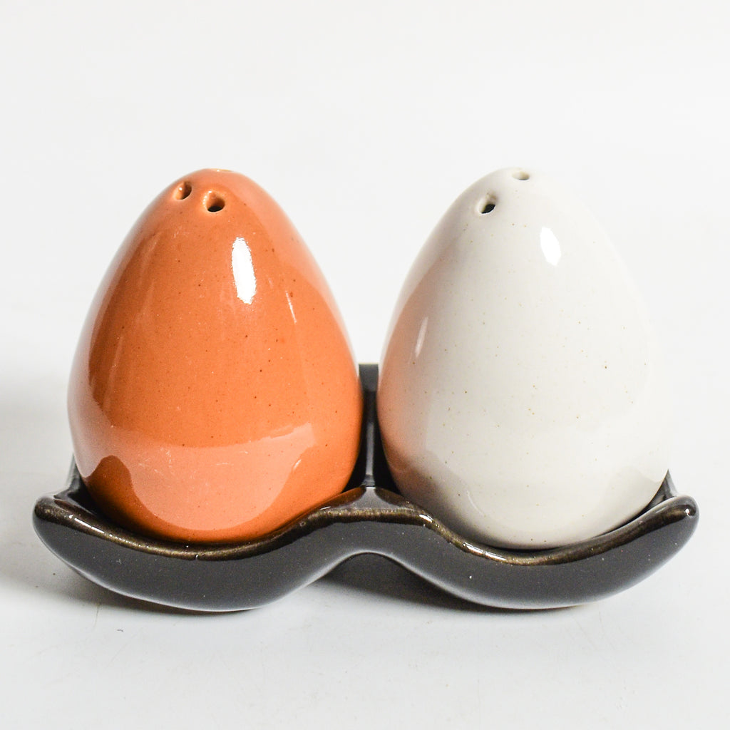 Salt & Pepper Shaker Set - Egg