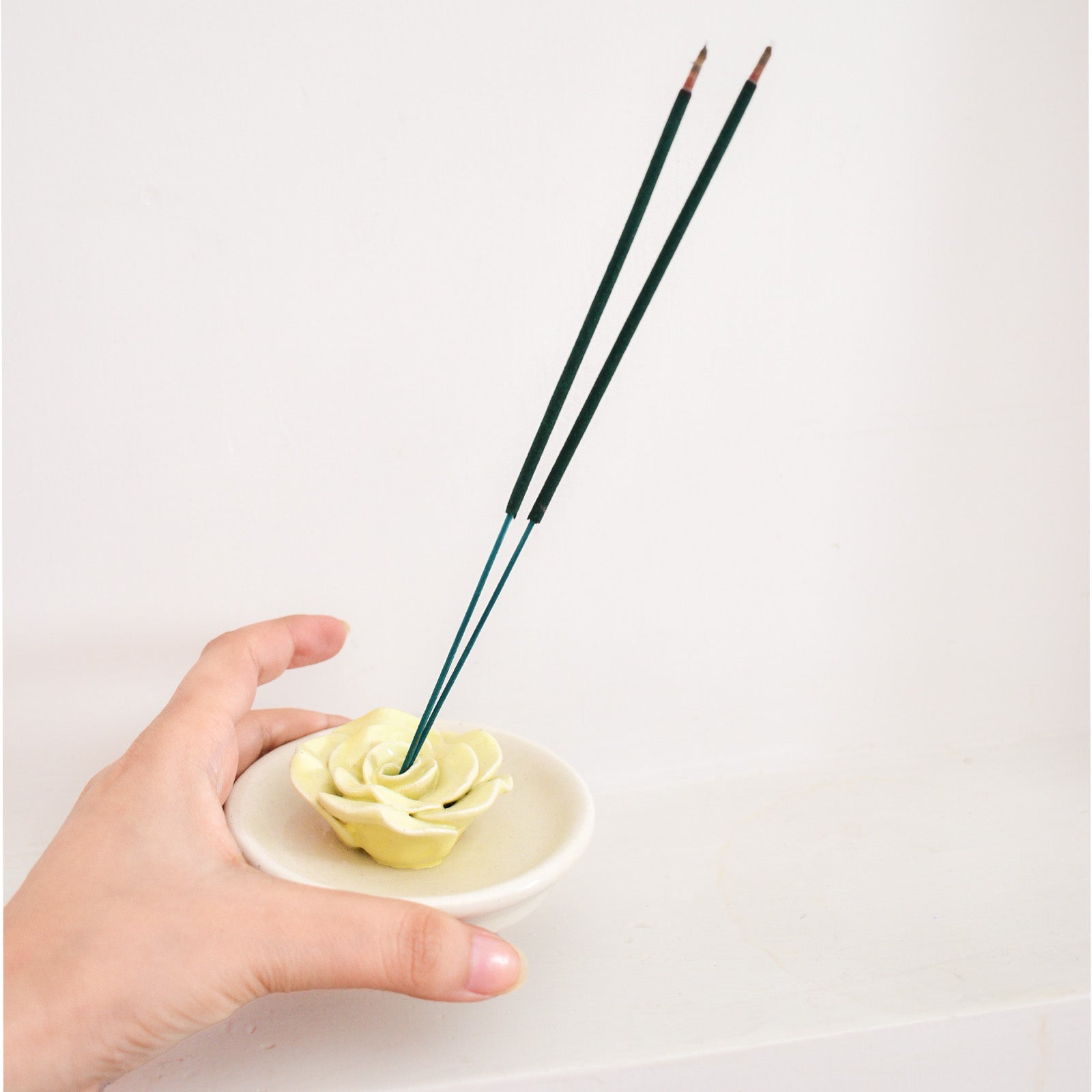 Agarbatti stand - Serene Rose