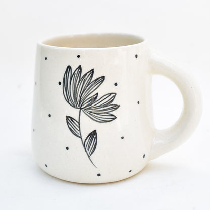 Stylish Ceramic Tea Mug - Black Flower