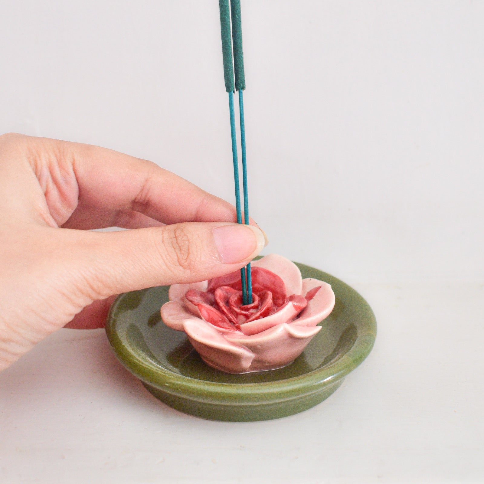 Agarbatti stand - Rosy Bloom