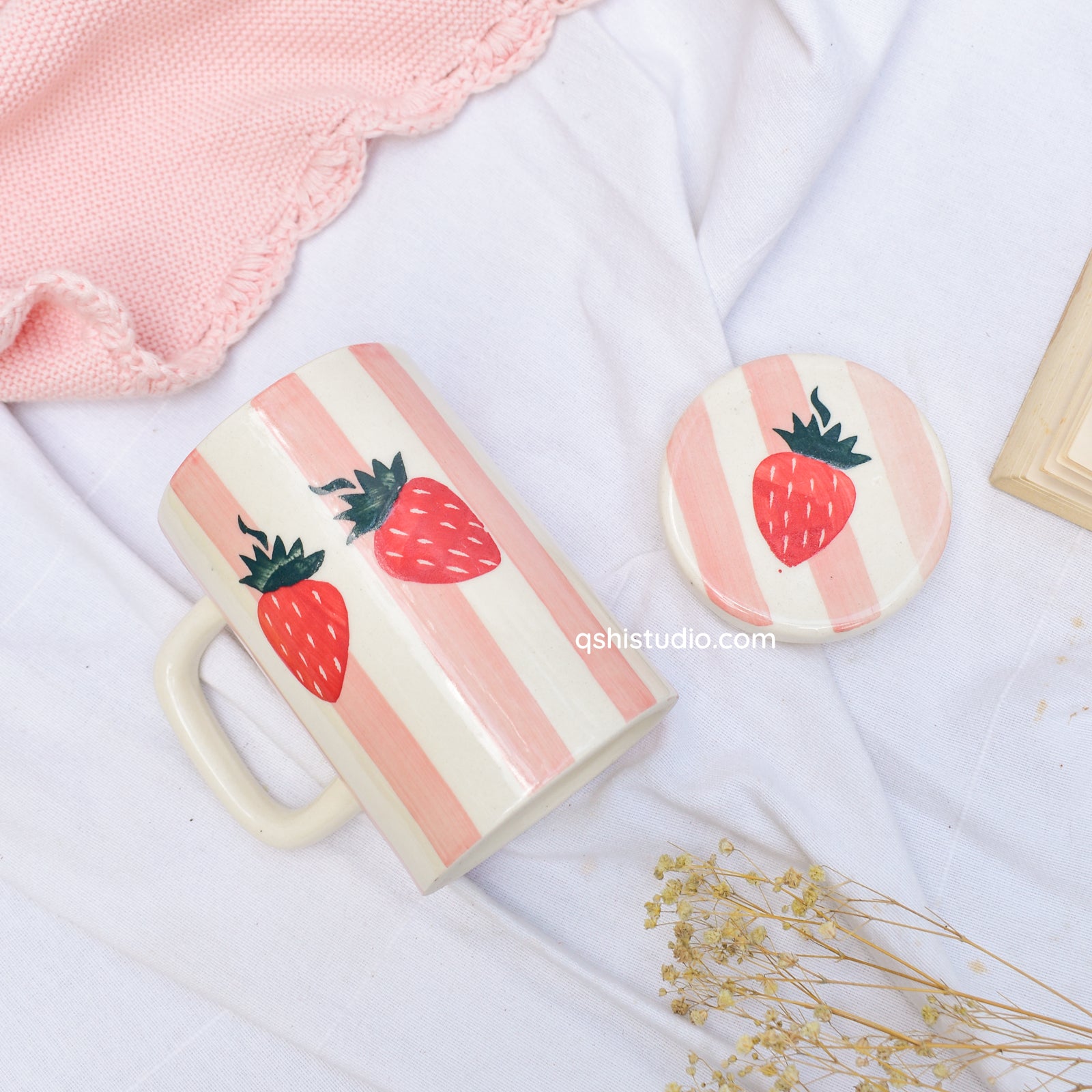 Strawberry Stripe Mug With Lid