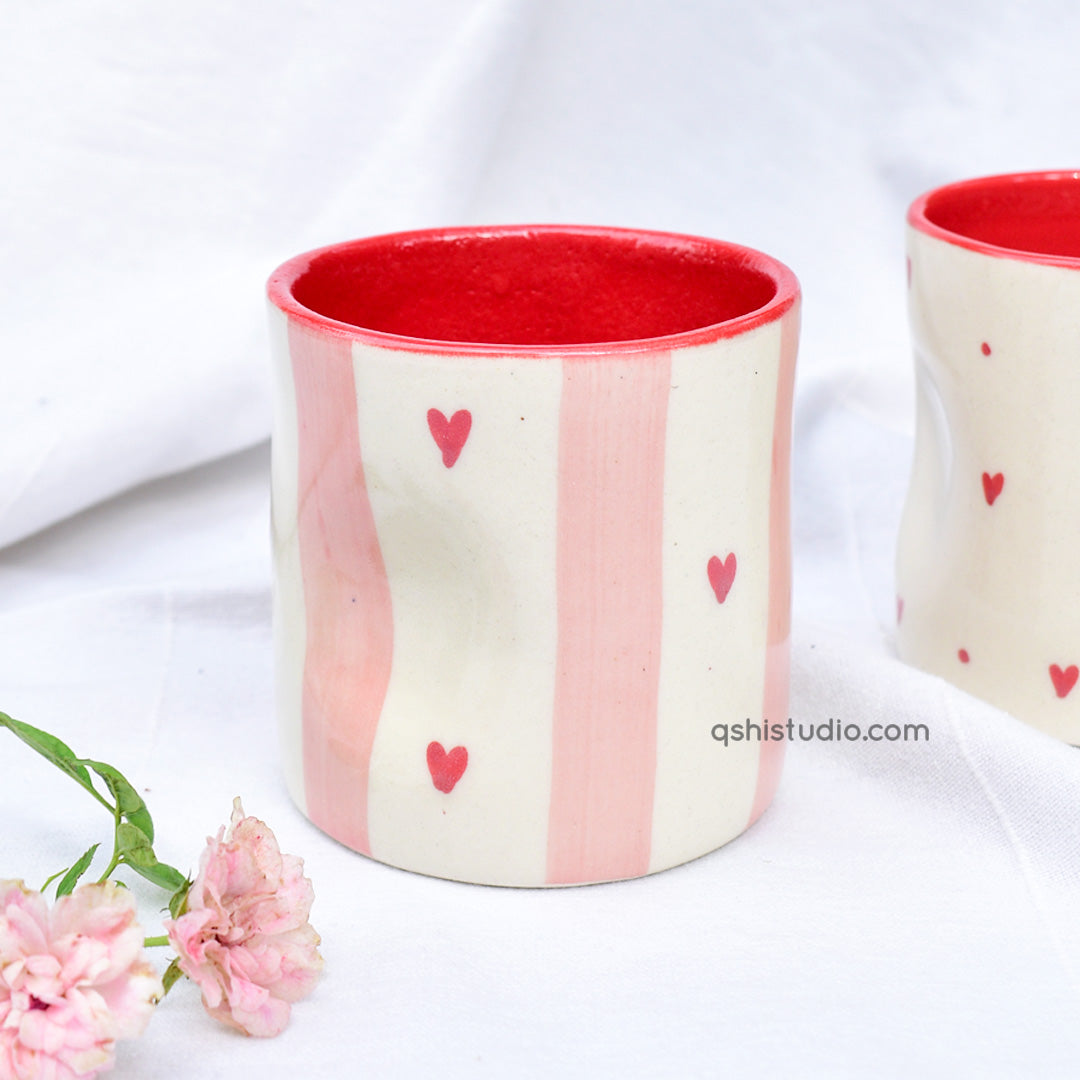 Ceramic Tea Cup Pinch Tumbler - Striped Hearts Red