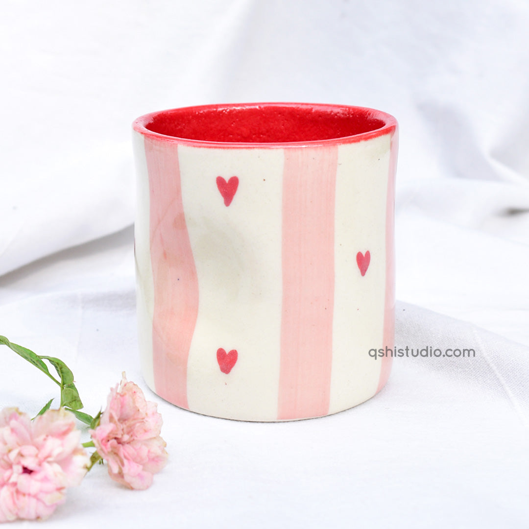 Ceramic Tea Cup Pinch Tumbler - Striped Hearts Red