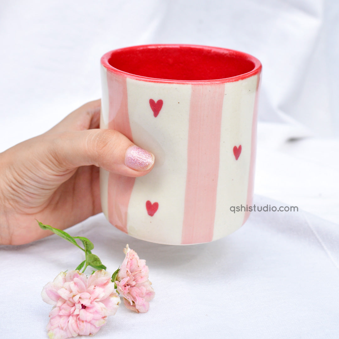 Ceramic Tea Cup Pinch Tumbler - Striped Hearts Red