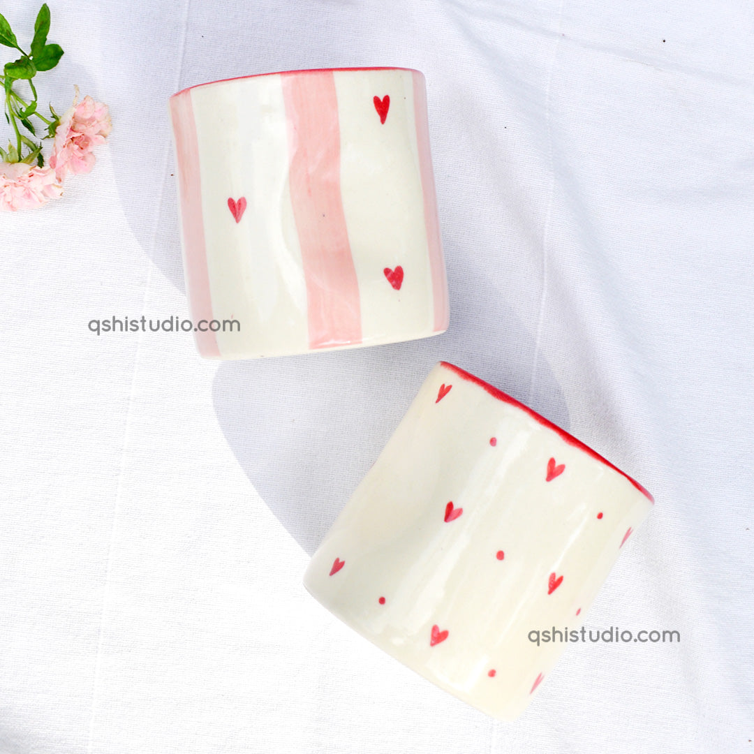 Ceramic Tea Cup Pinch Tumbler - Striped Hearts Red