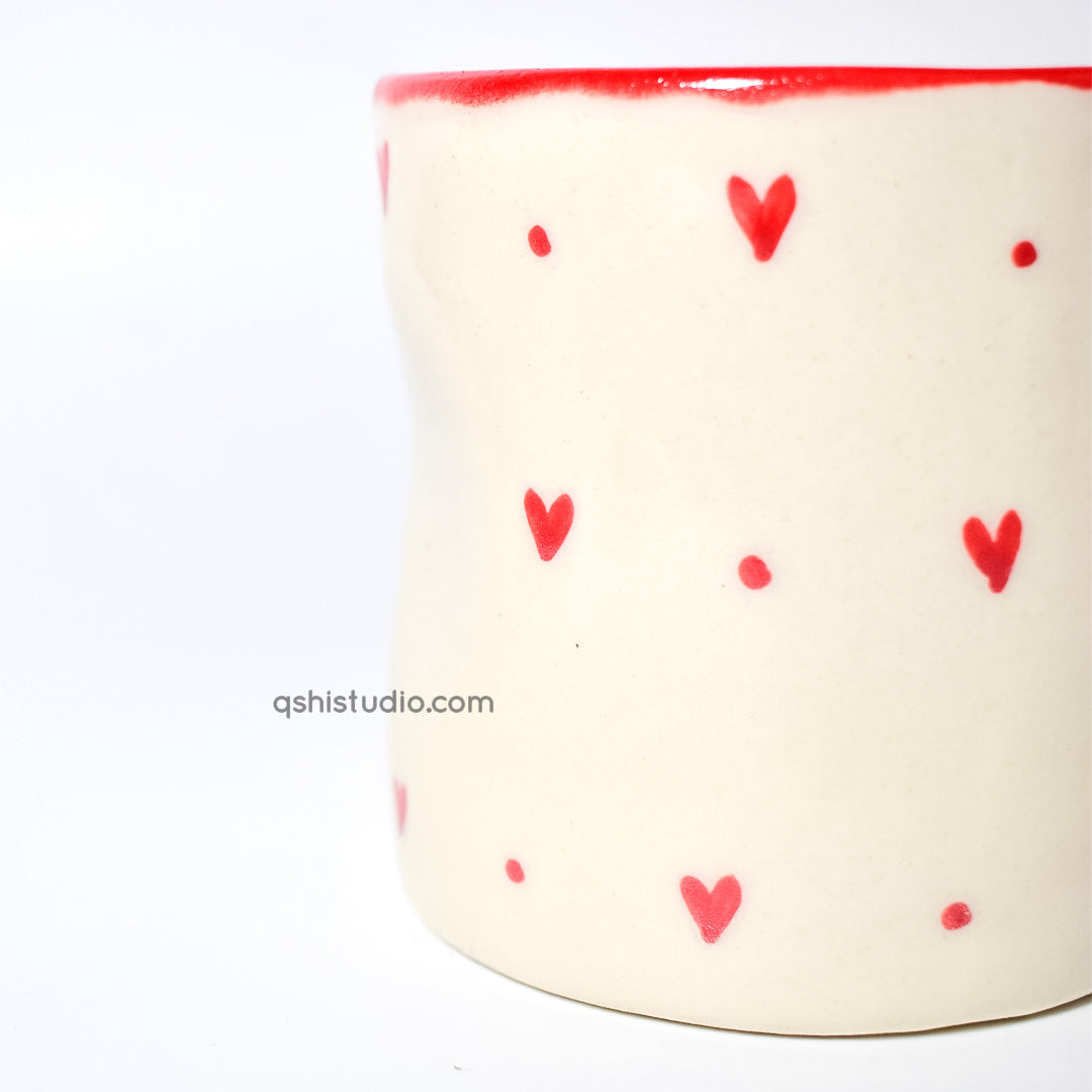 Ceramic Tea Cup Pinch Tumbler - Small Hearts