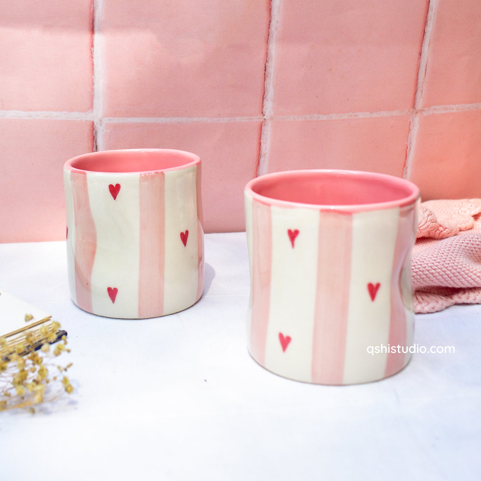 Ceramic Tea Cup Pinch Tumbler - Striped Hearts Pink