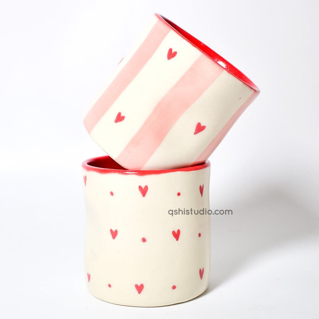 Ceramic Tea Cup Pinch Tumbler - Striped Hearts Red