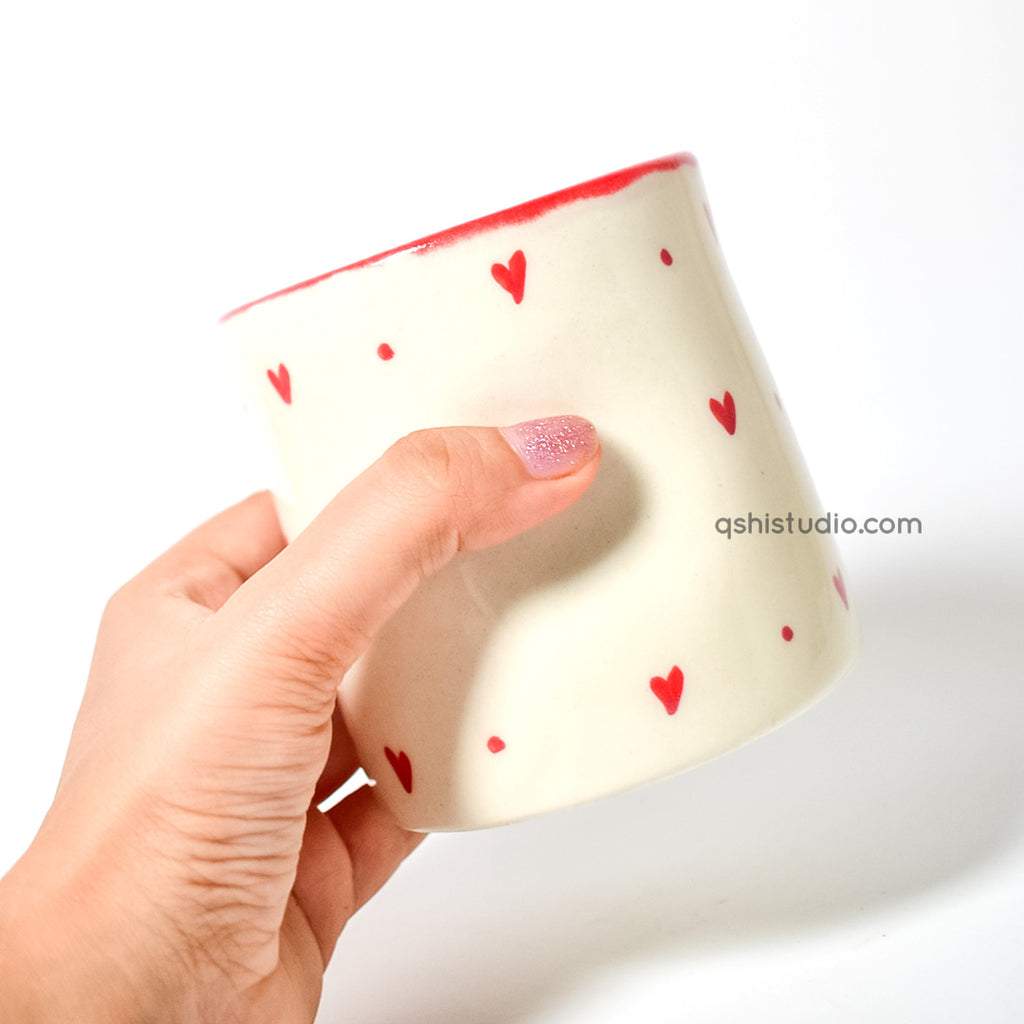 Ceramic Tea Cup Pinch Tumbler - Small Hearts