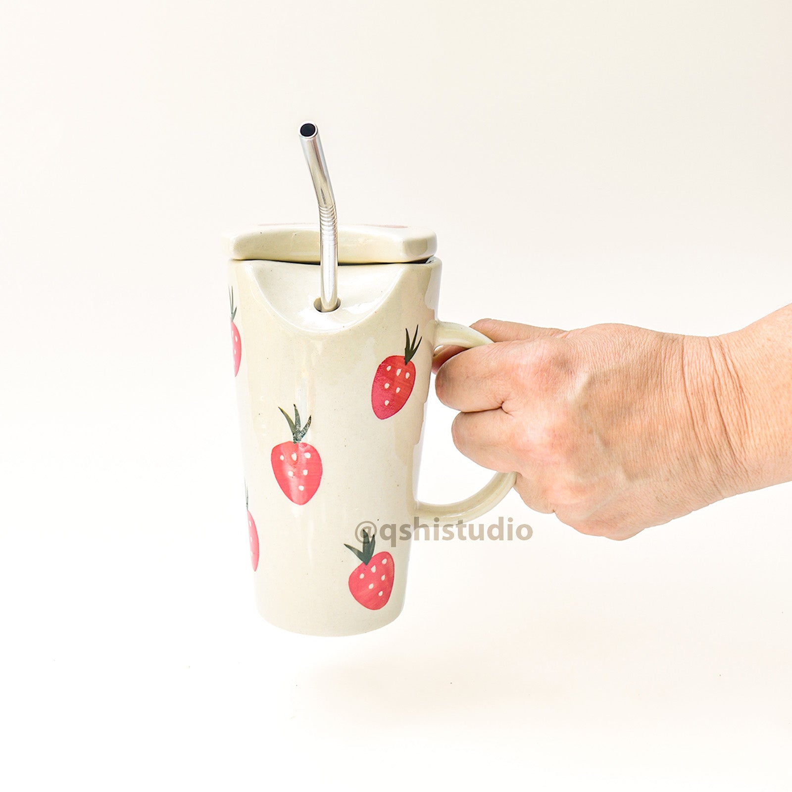 Ceramic Tumbler With Straw - Strawberry