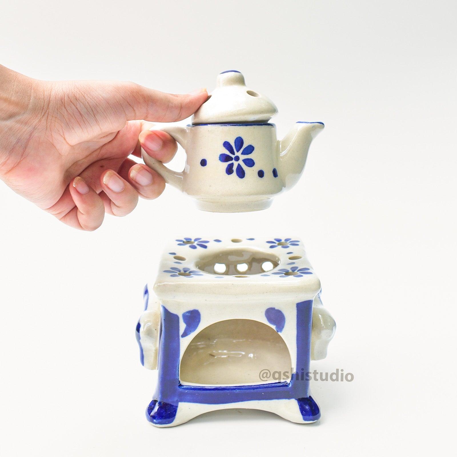 Ceramic Blue Tea-Kettle Aromatherapy Burner