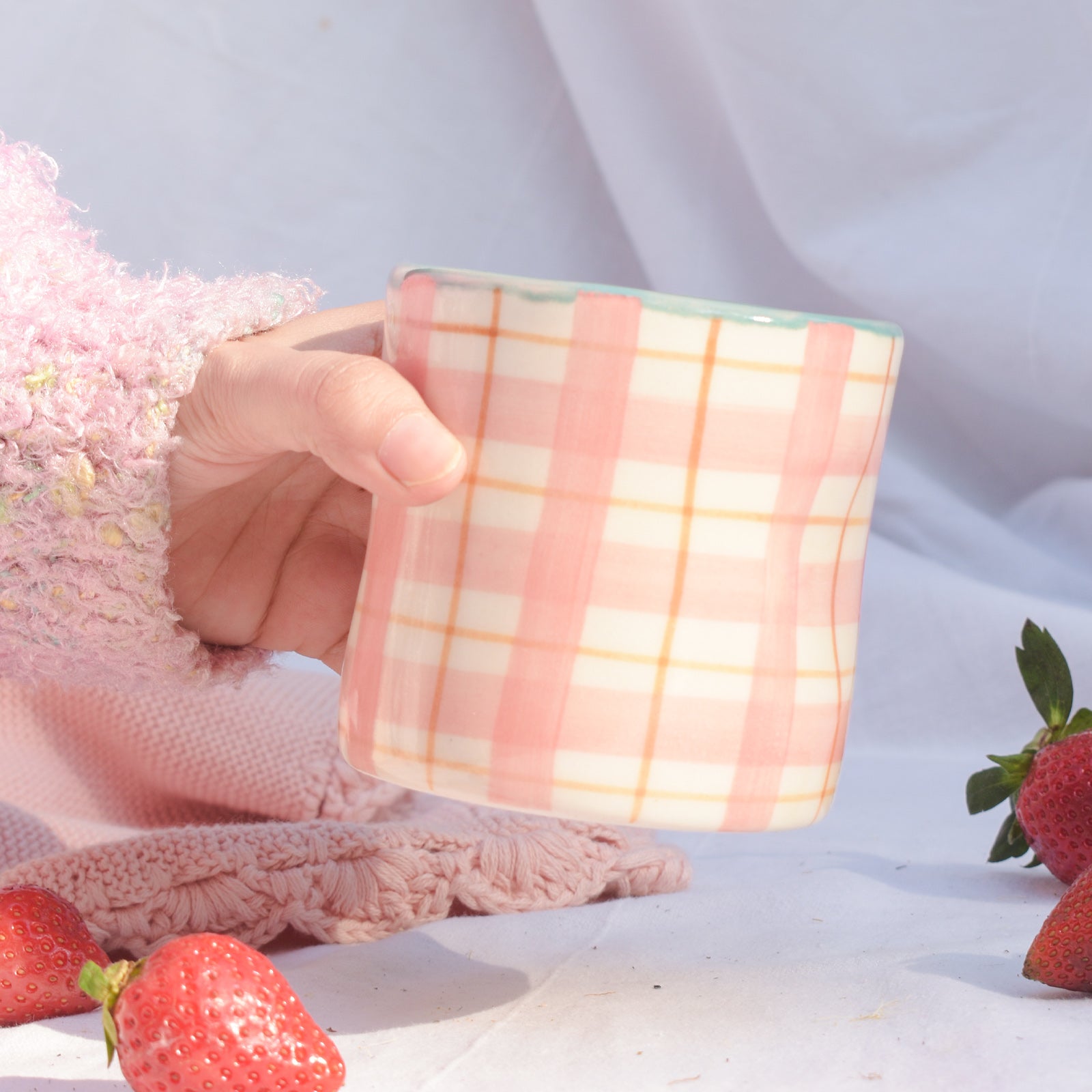 Ceramic Tea Cup Pinch Tumbler - Plaid