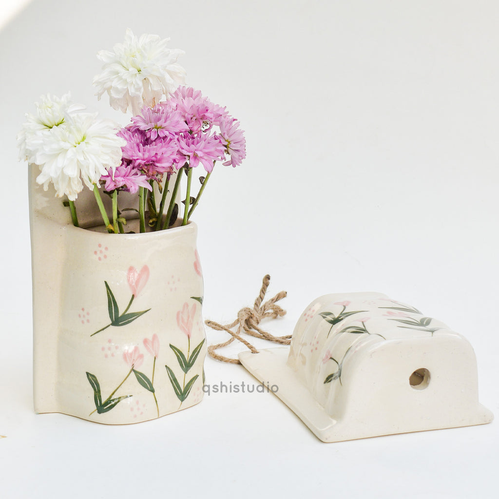 Ceramic Wall Planter - Tulip