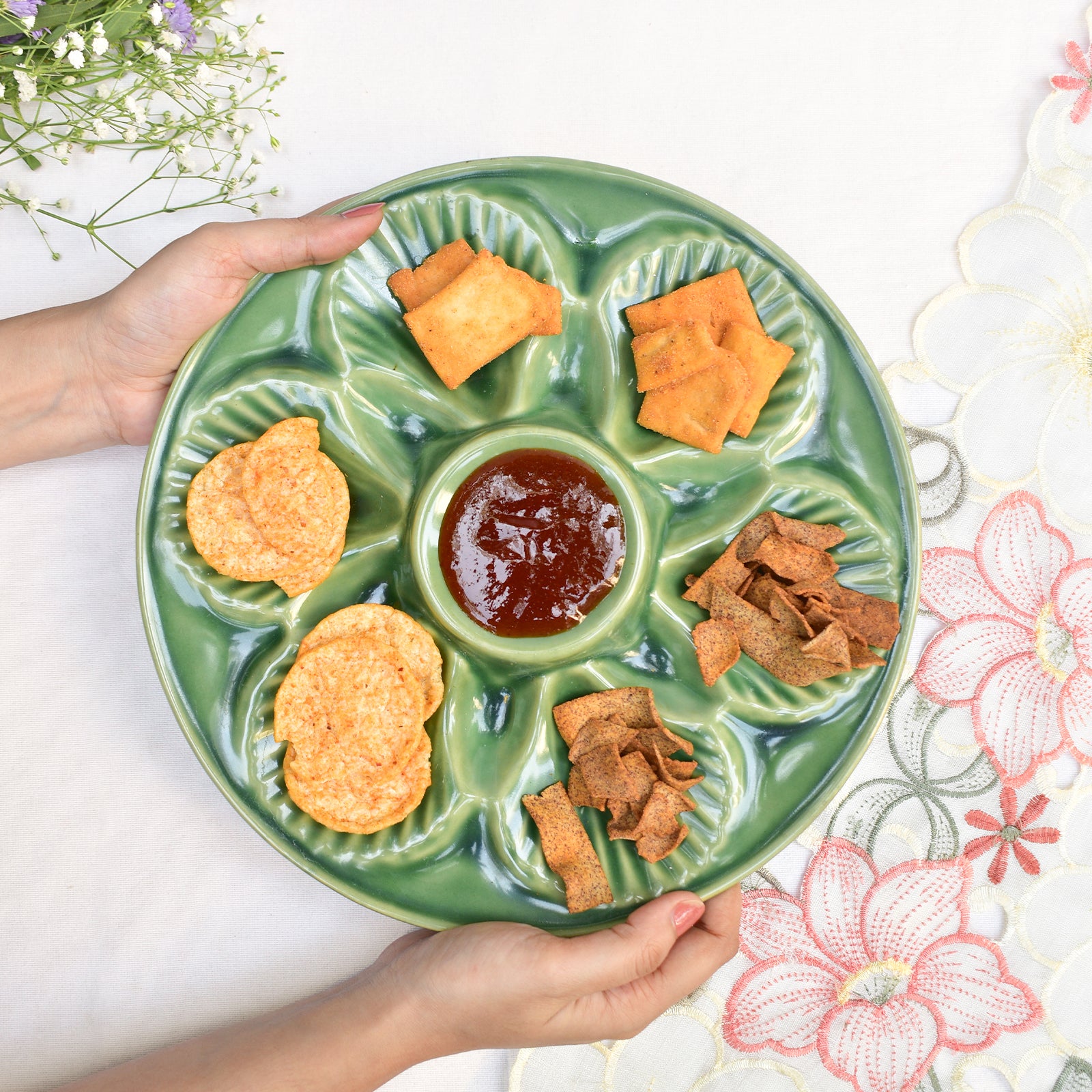 Ceramic Serving platterl - Seashell Green