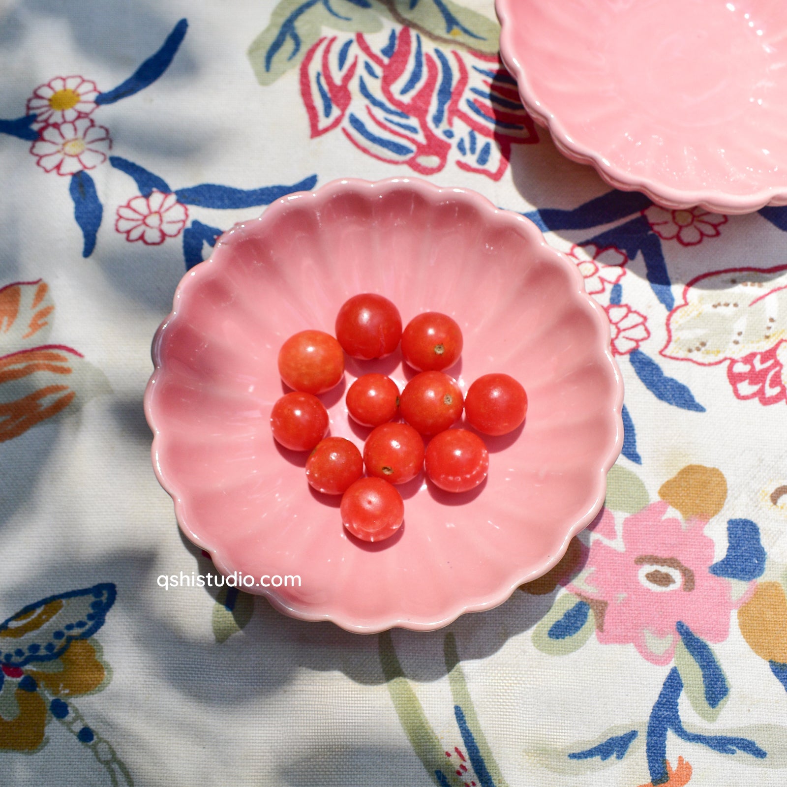 Ceramic Snack Bowl - Pink Scallop ( 1 pc )