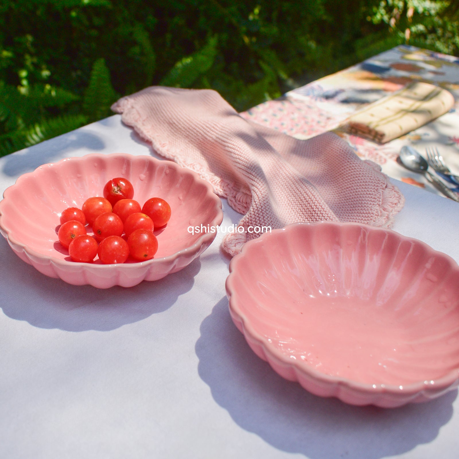 Ceramic Snack Bowl - Pink Scallop ( 1 pc )