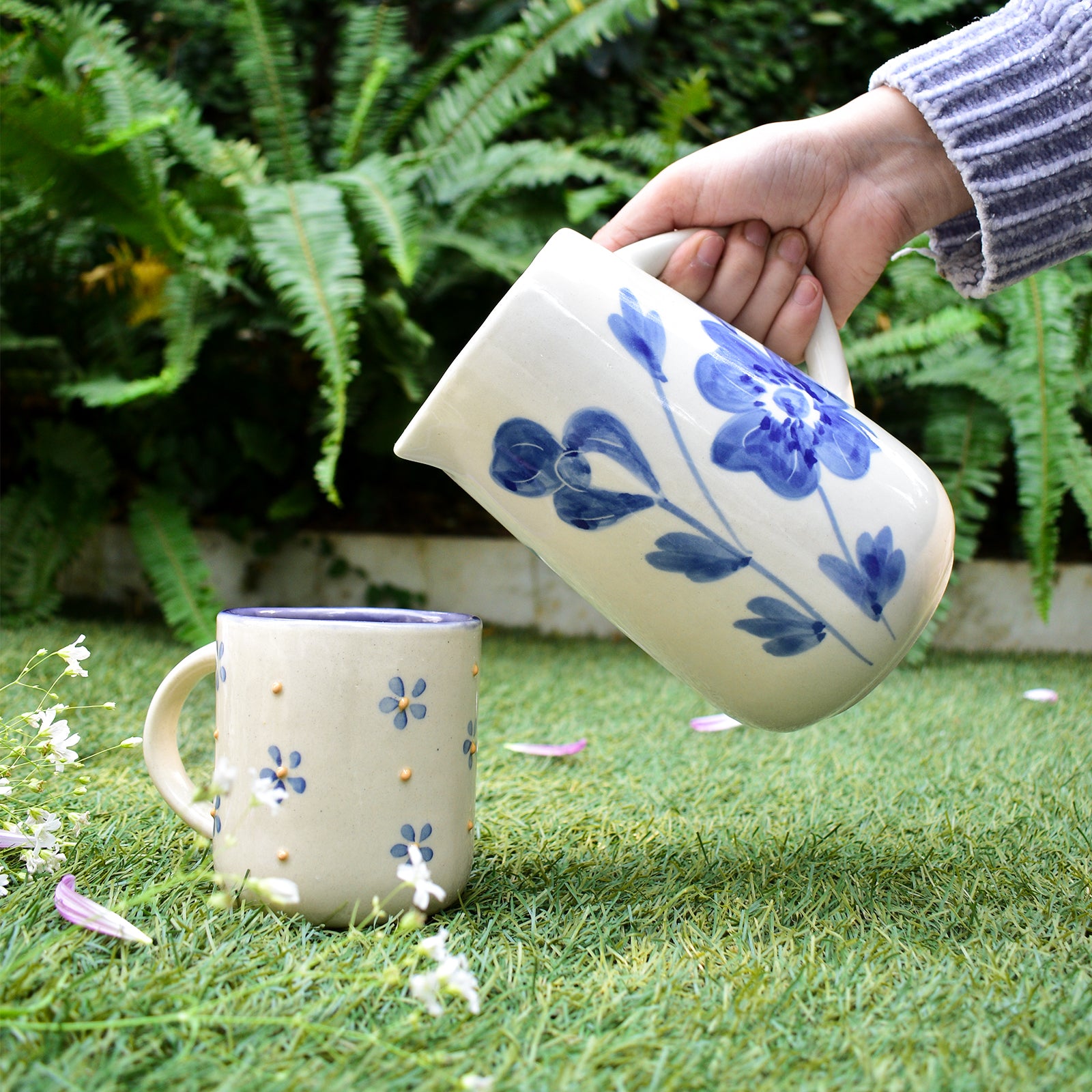 Ceramic Jug - Blue Flower (800 ml)
